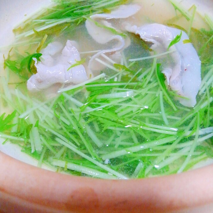 だけ！なのにおいしい☆水菜と豚バラのシンプル節約鍋